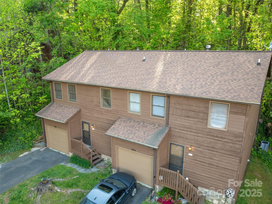 802 Parkway Vista Dr Asheville, NC 28805