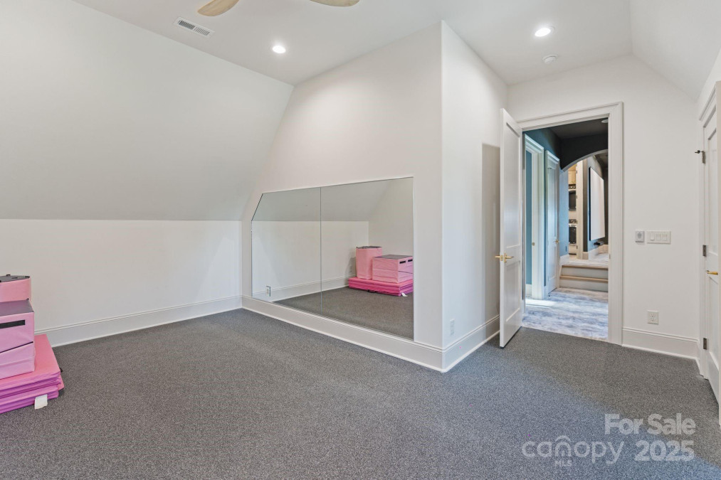 7679 Rabbit Cir Denver, NC 28037