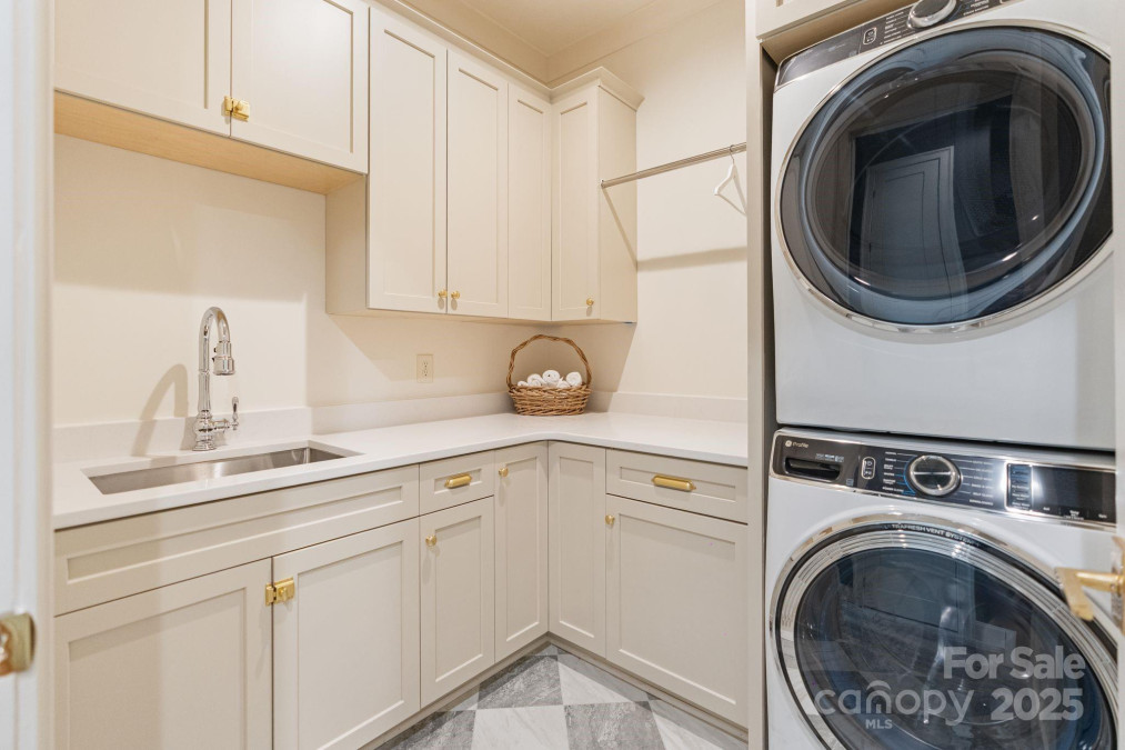 7679 Rabbit Cir Denver, NC 28037