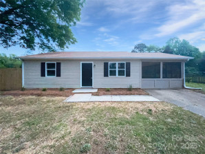 109 Downing St Troutman, NC 28166
