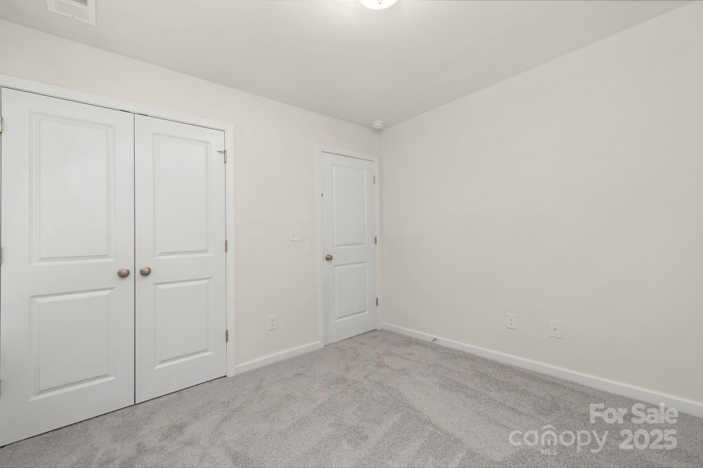 1841 Bear St Charlotte, NC 28213