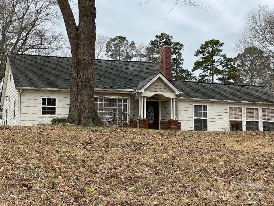 14131 Lucia Riverbend Hw Mount Holly, NC 28120