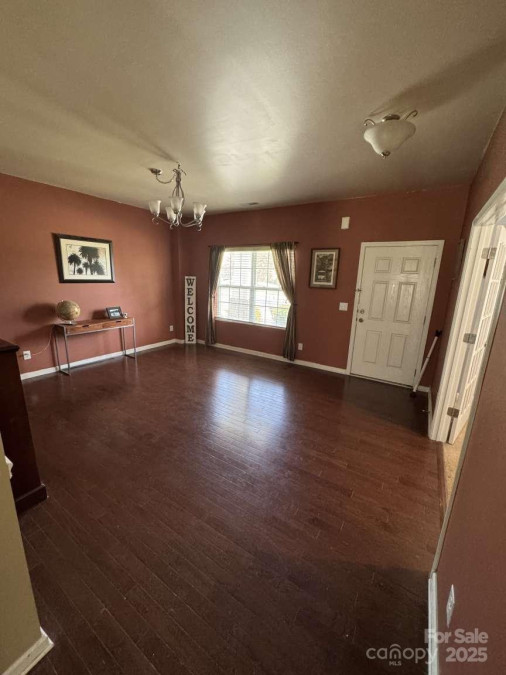 1905 Yellow Daisy Dr Matthews, NC 28104
