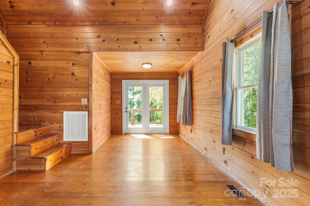 450 Lemmons Rd Mooresboro, NC 28114