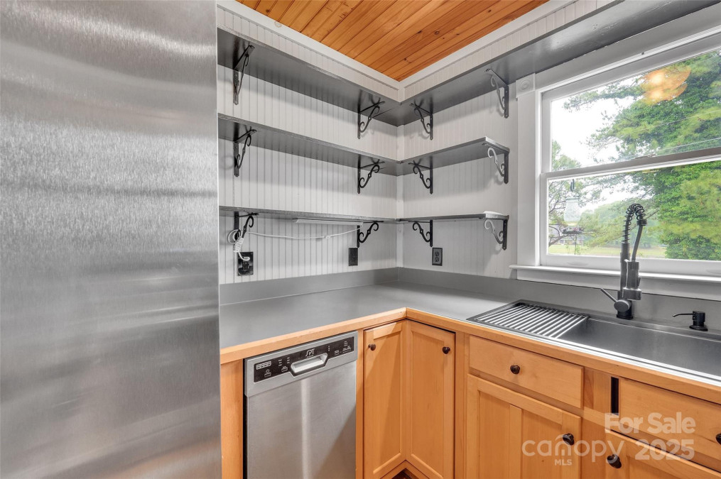 450 Lemmons Rd Mooresboro, NC 28114