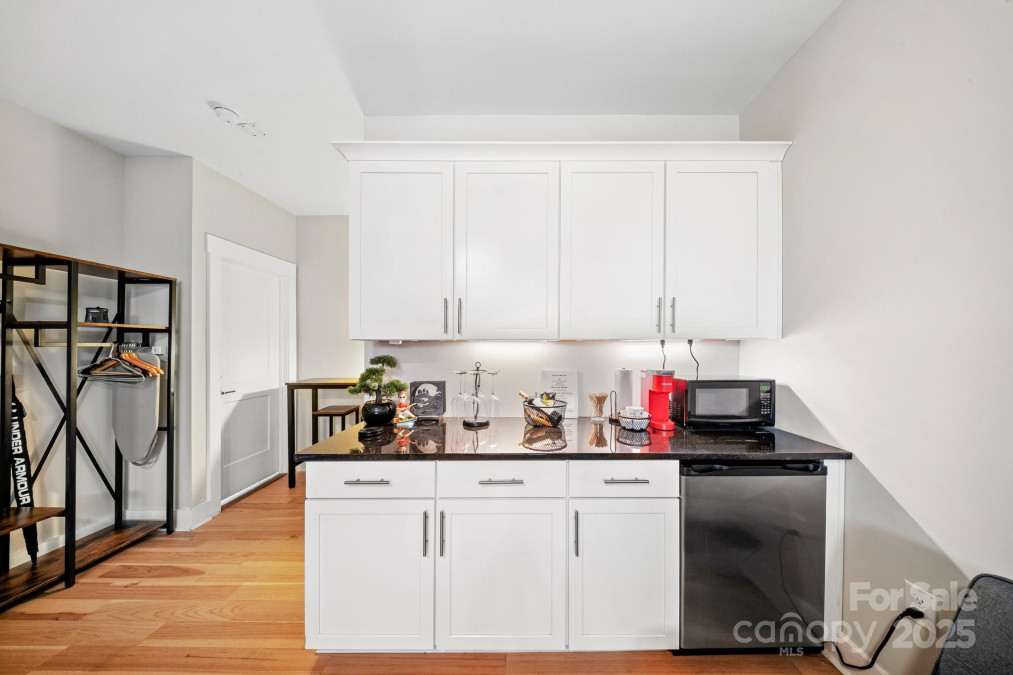 1115 Greenleaf Ave Charlotte, NC 28202