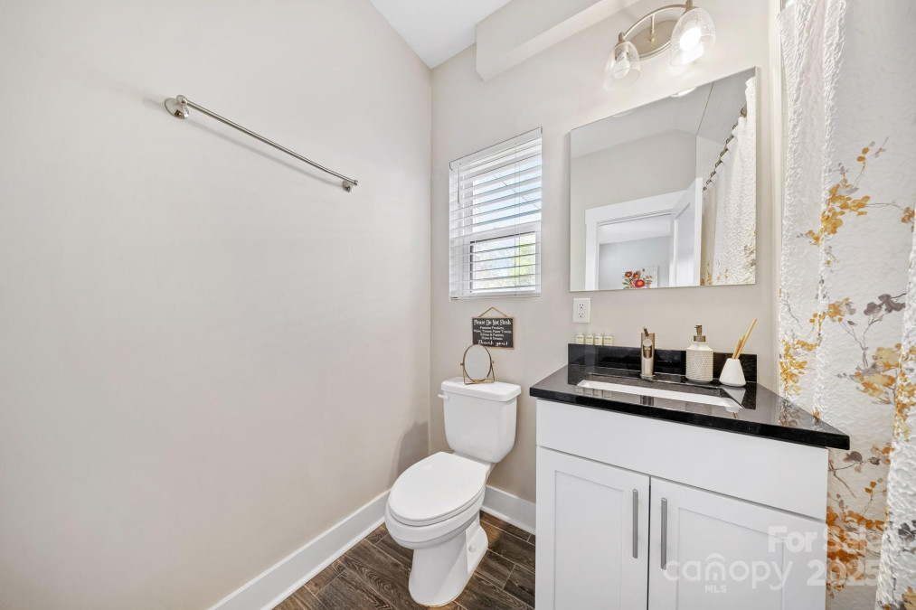 1115 Greenleaf Ave Charlotte, NC 28202