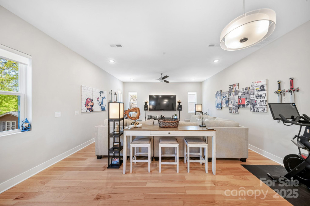 1115 Greenleaf Ave Charlotte, NC 28202