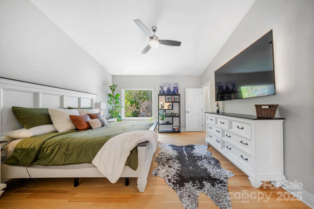 1115 Greenleaf Ave Charlotte, NC 28202