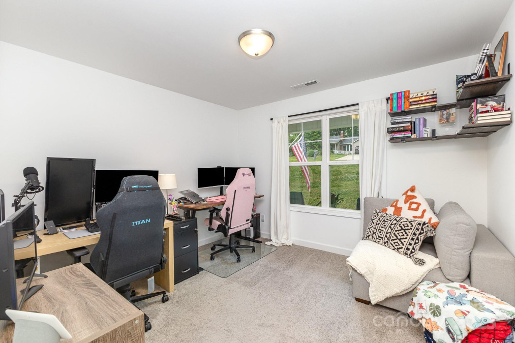 409 Woodcrest Ln Albemarle, NC 28001