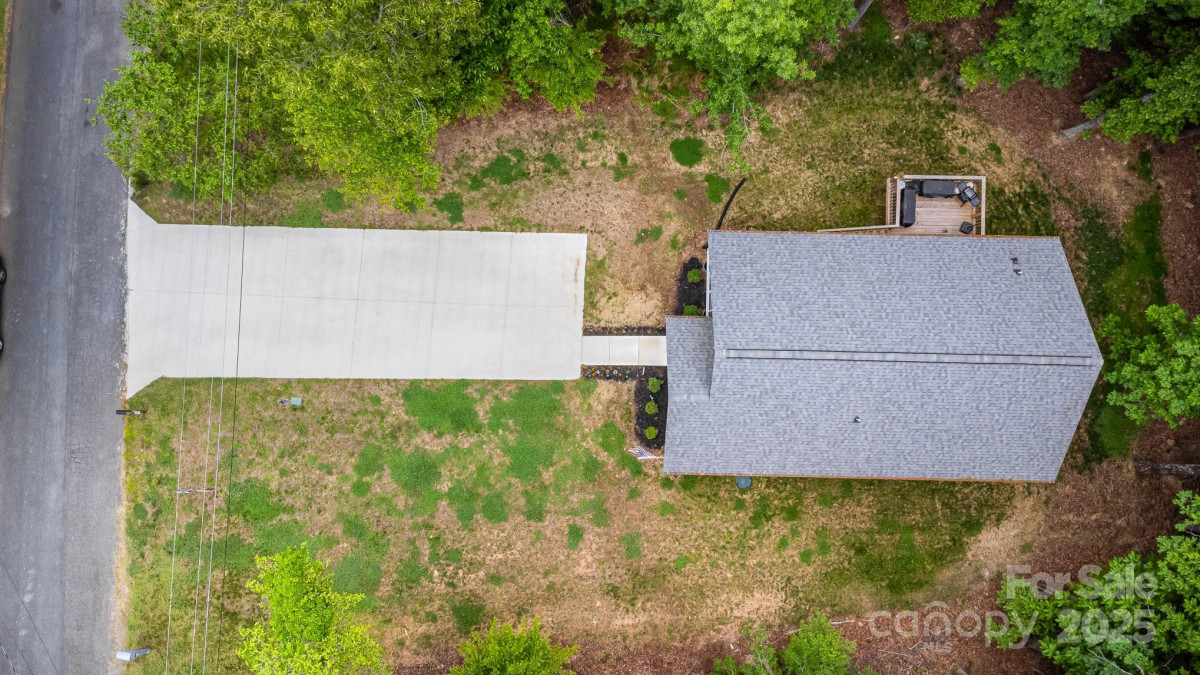 409 Woodcrest Ln Albemarle, NC 28001