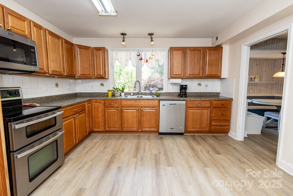 85 Riley Dr Taylorsville, NC 28681