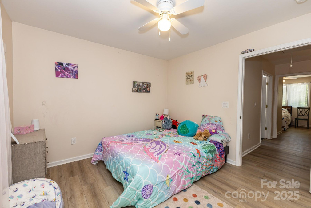 85 Riley Dr Taylorsville, NC 28681