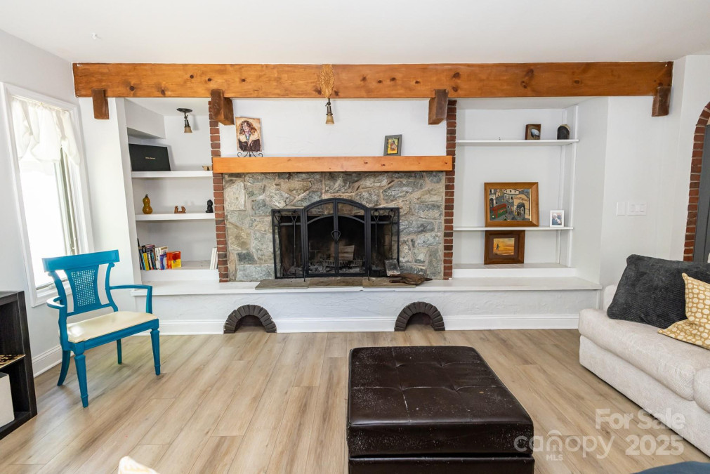 85 Riley Dr Taylorsville, NC 28681