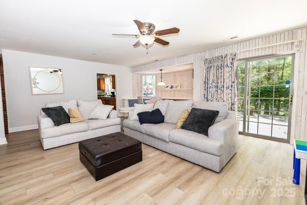85 Riley Dr Taylorsville, NC 28681