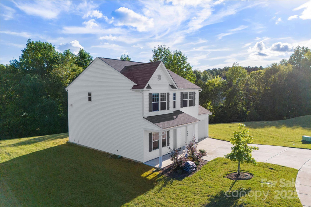548 Dutch White Dr Clover, SC 29710