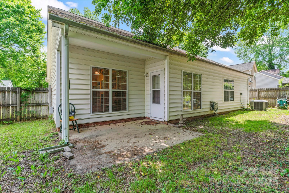 11913 Little Stoney Ct Charlotte, NC 28269