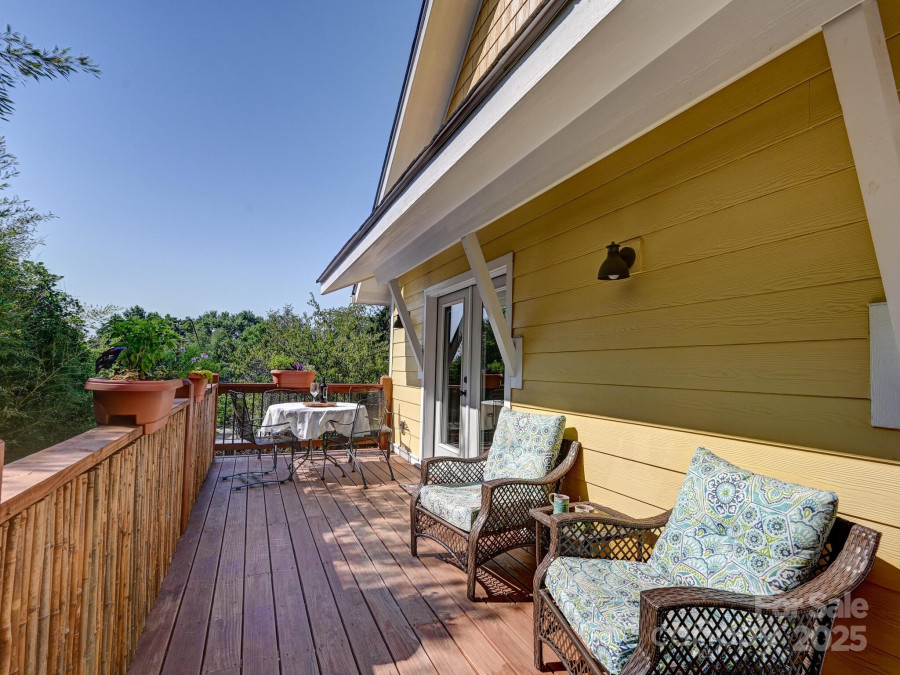 18 Covington St Asheville, NC 28806