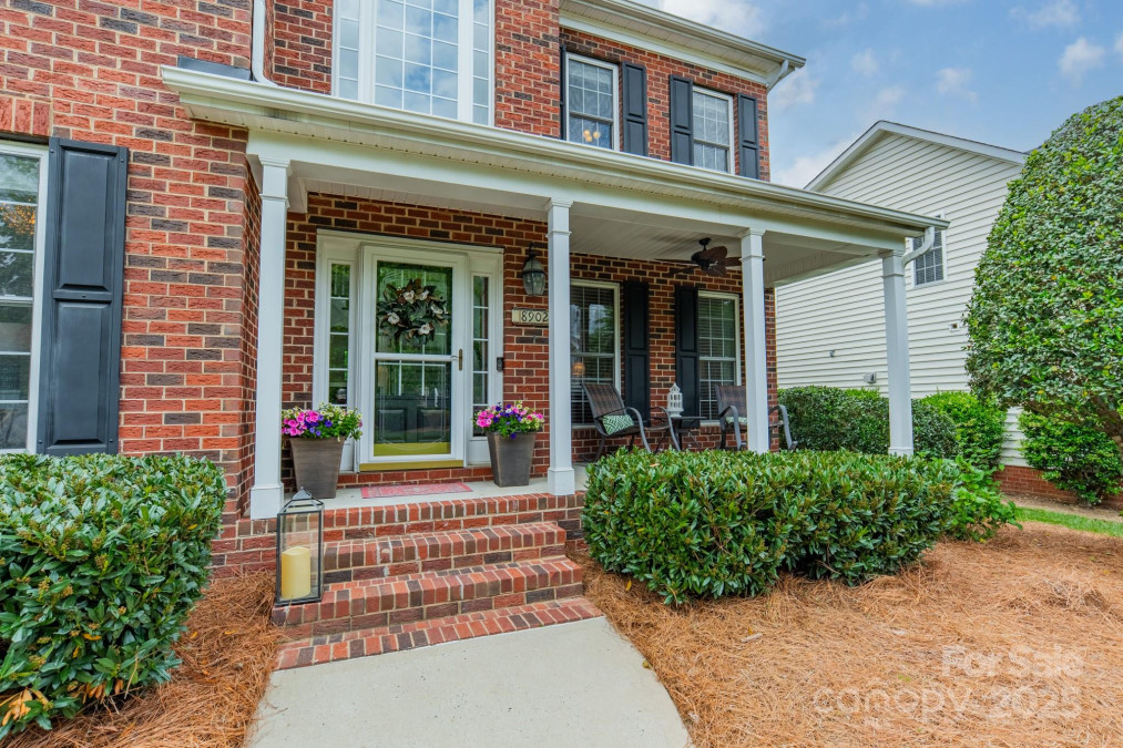 8902 Whittingham Dr Waxhaw, NC 28173
