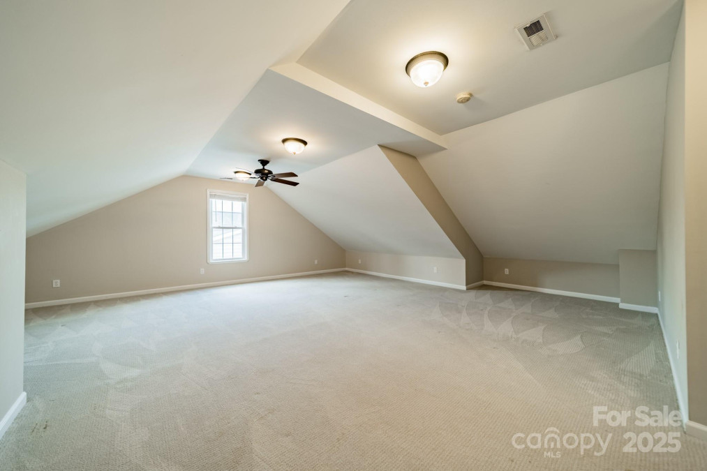 8902 Whittingham Dr Waxhaw, NC 28173