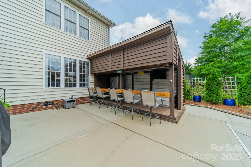 8902 Whittingham Dr Waxhaw, NC 28173
