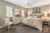 26 Victoria Park Dr Hendersonville, NC 28792