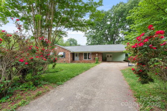 8903 Larchmont Cir Charlotte, NC 28214