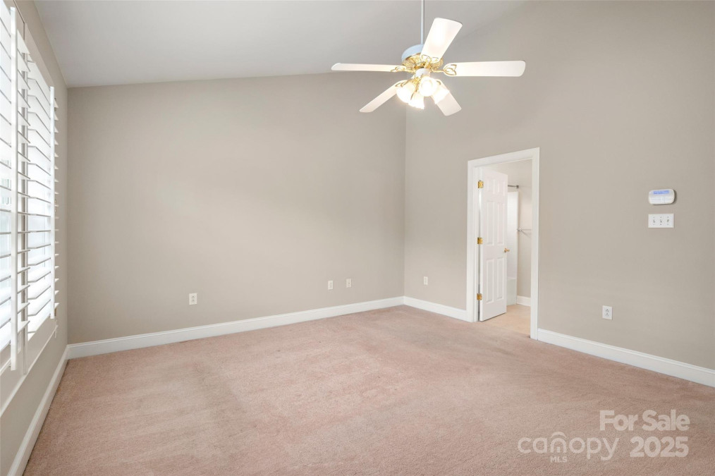 2412 Laura Dr Charlotte, NC 28212