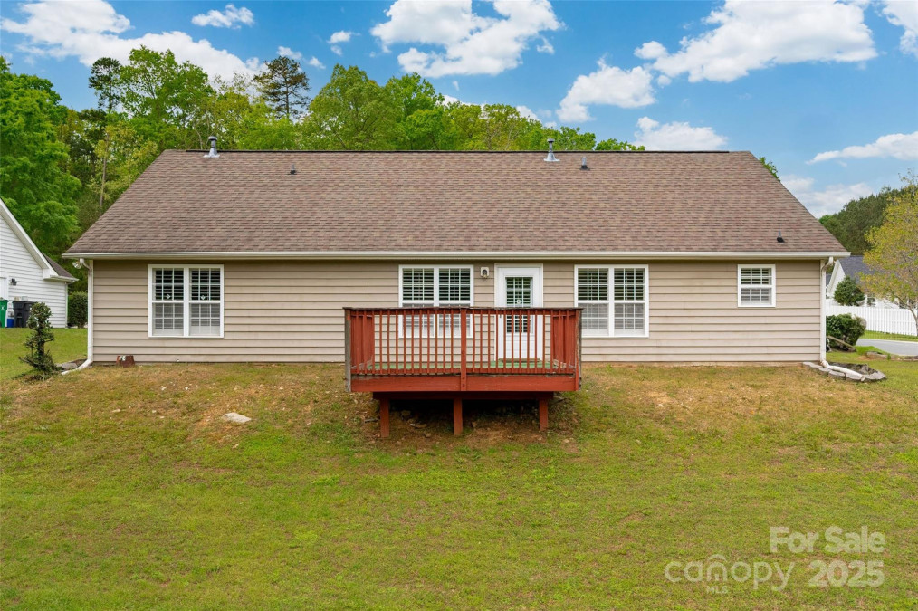 2412 Laura Dr Charlotte, NC 28212