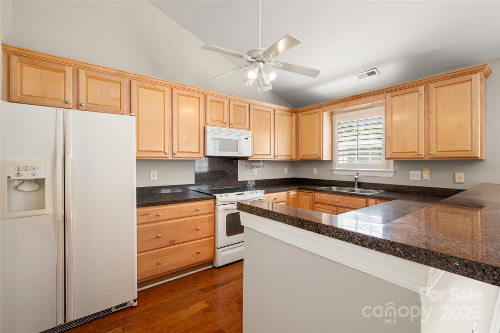 2412 Laura Dr Charlotte, NC 28212
