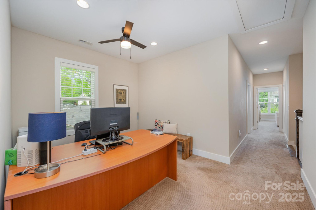 5210 Valley Stream Rd Charlotte, NC 28209