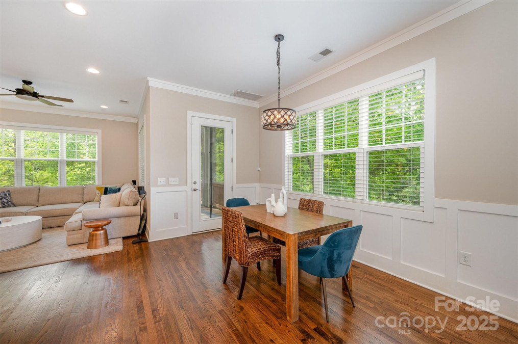 5210 Valley Stream Rd Charlotte, NC 28209