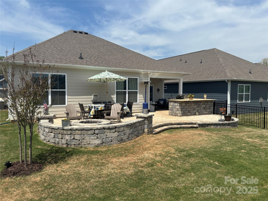 5058 Antebellum Dr Iron Station, NC 28080