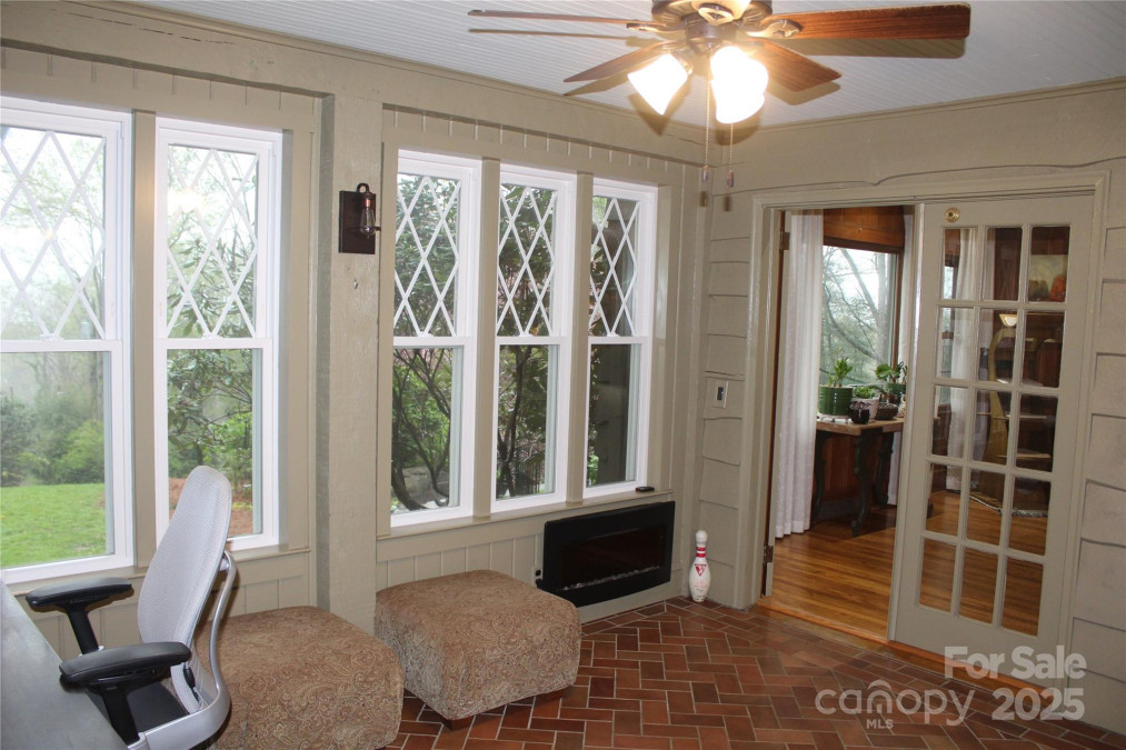 242 Birch Ln Arden, NC 28704