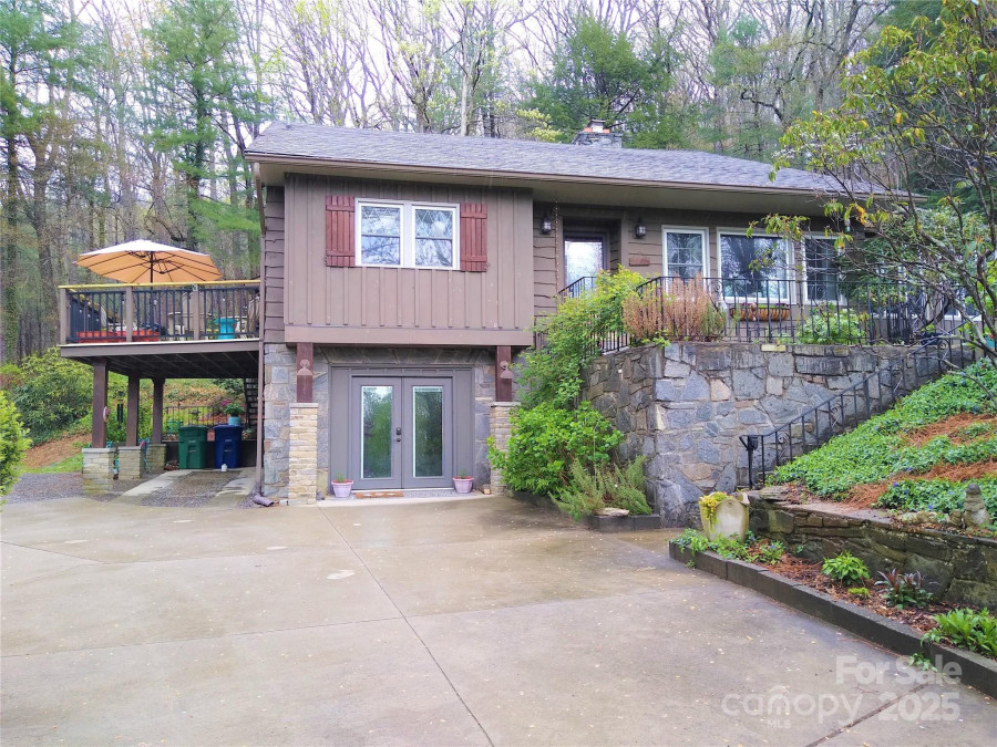242 Birch Ln Arden, NC 28704
