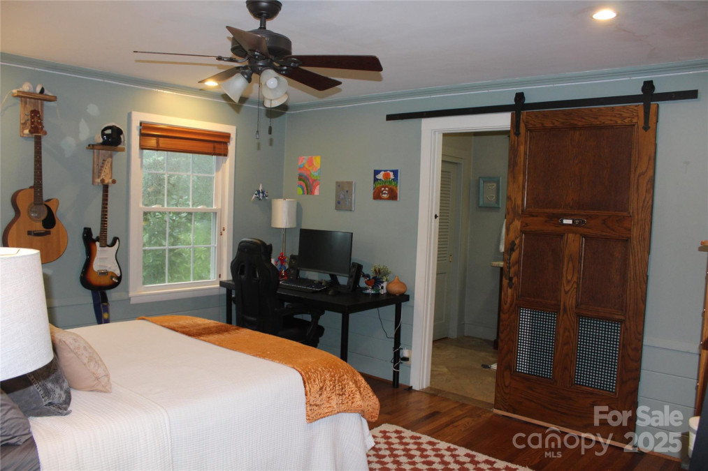 242 Birch Ln Arden, NC 28704