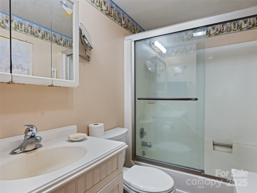 115 Dahlia Ln Waynesville, NC 28785