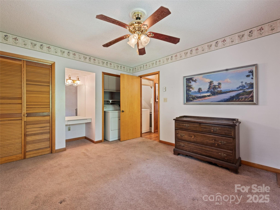 115 Dahlia Ln Waynesville, NC 28785