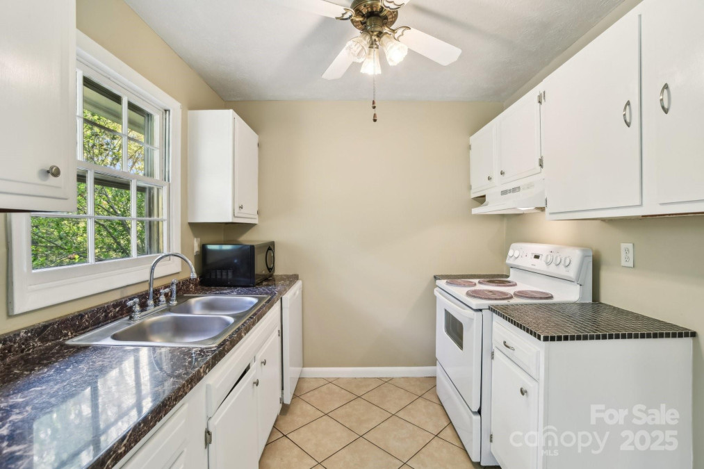 19 Clement Pl Asheville, NC 28805