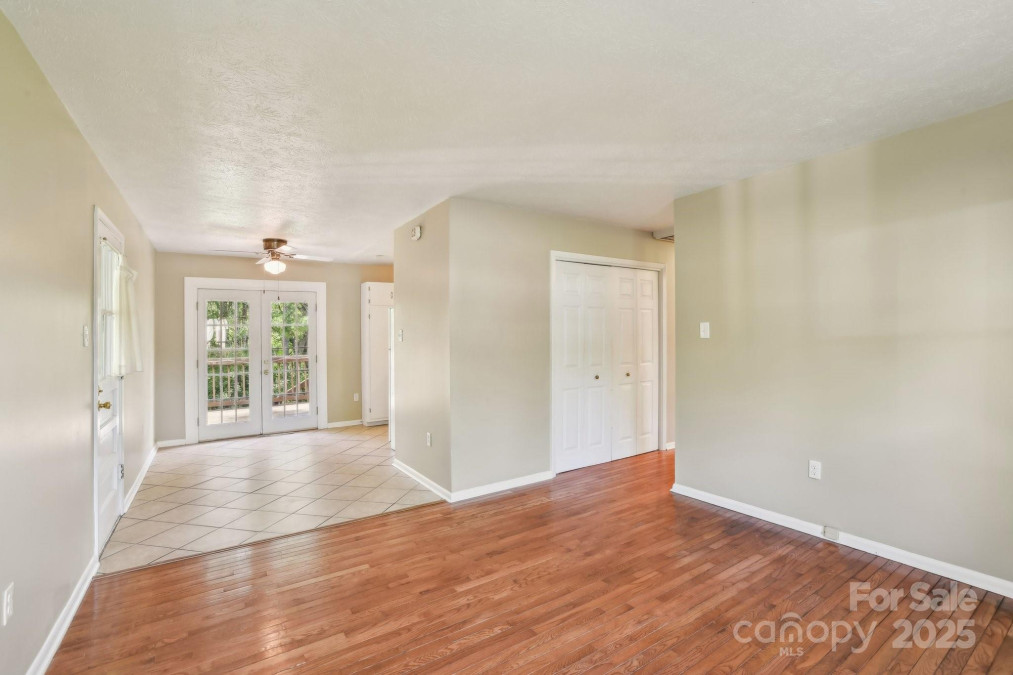 19 Clement Pl Asheville, NC 28805