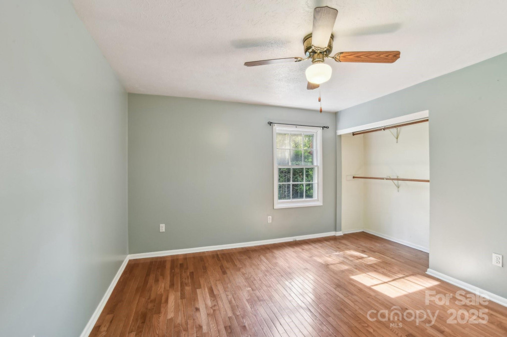 19 Clement Pl Asheville, NC 28805