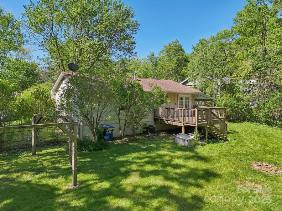 19 Clement Pl Asheville, NC 28805
