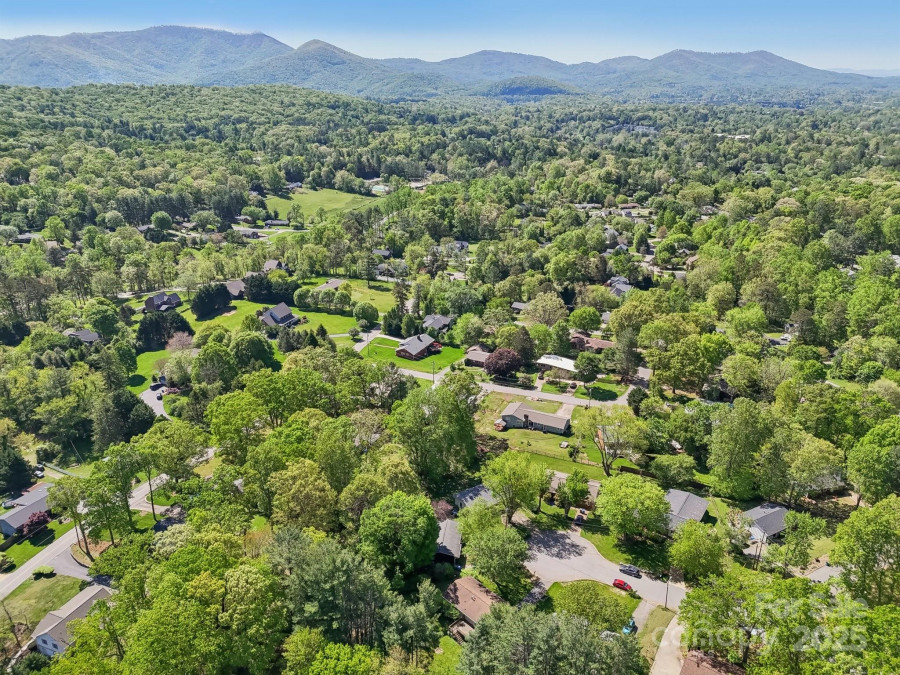 19 Clement Pl Asheville, NC 28805