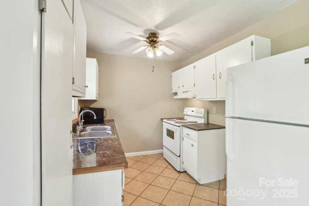19 Clement Pl Asheville, NC 28805