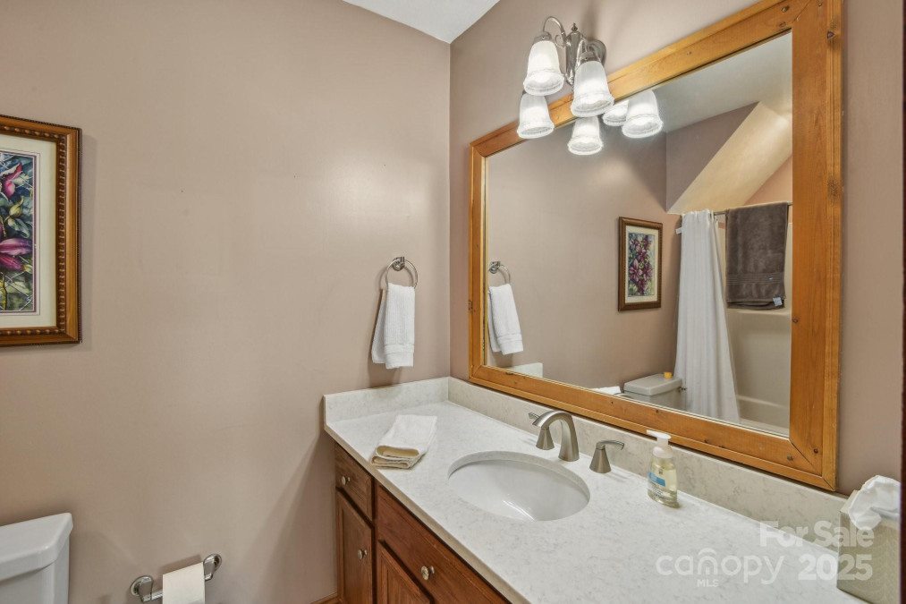 531 Pioneer Ridge Rd Canton, NC 28716