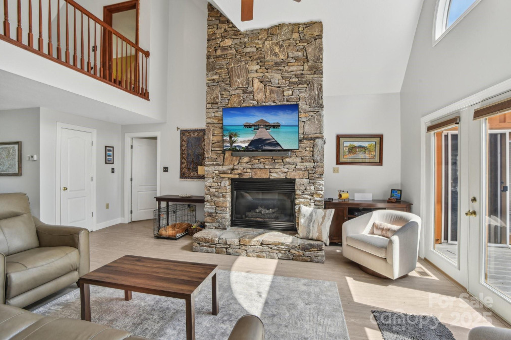 531 Pioneer Ridge Rd Canton, NC 28716