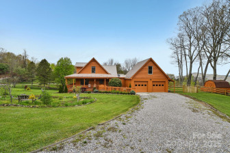 531 Pioneer Ridge Rd Canton, NC 28716
