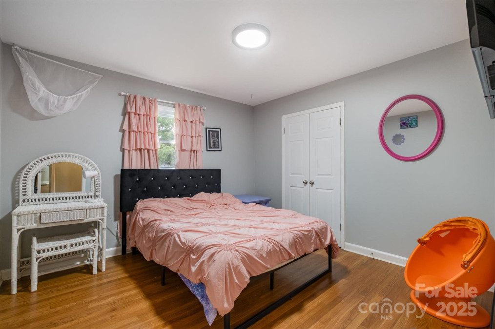 907 9th Ave Gastonia, NC 28054