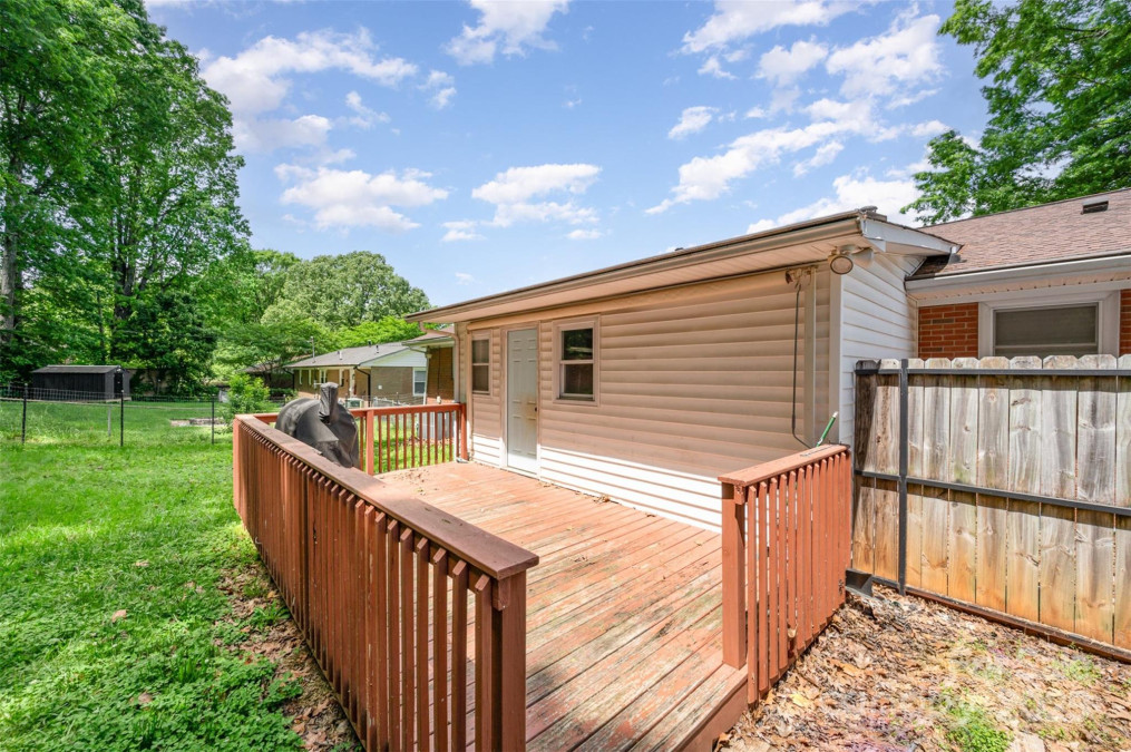 907 9th Ave Gastonia, NC 28054