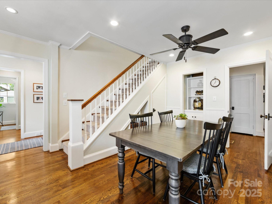 1209 Yale Pl Charlotte, NC 28209
